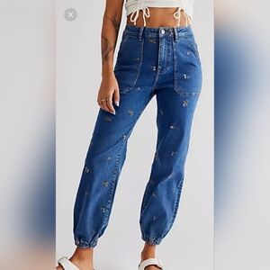 NWOT Driftwood by Free People embroidered  jeans joggers with elastic ankles